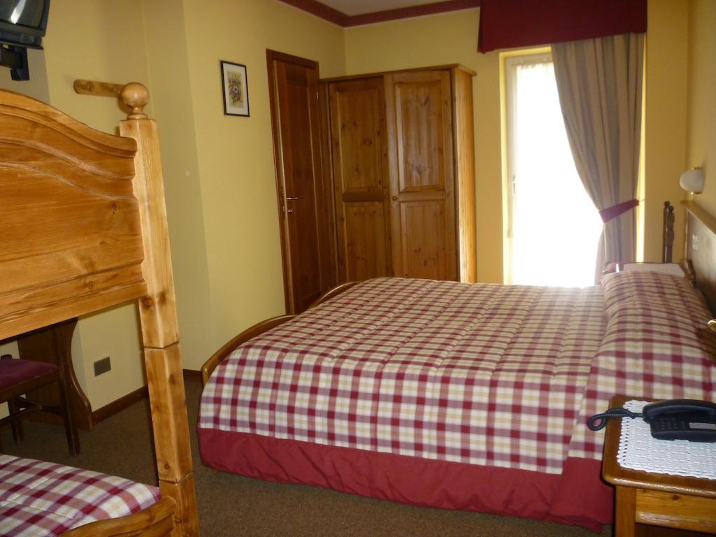 Hotel I Rododendri Вальфурва Номер фото