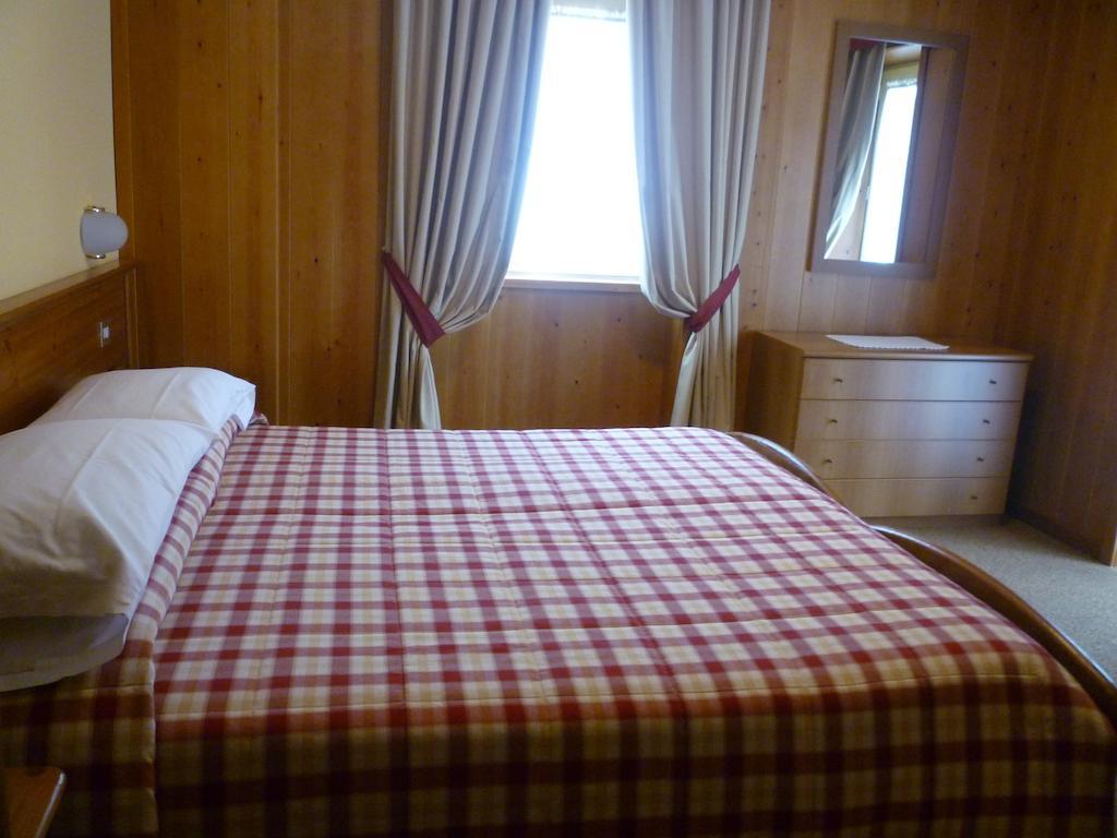 Hotel I Rododendri Вальфурва Номер фото