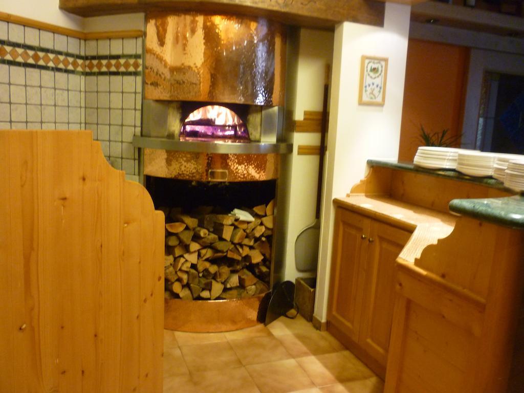 Hotel I Rododendri Вальфурва Экстерьер фото